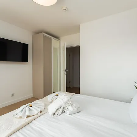 Polanki Aqua Family Premium - 3 Sypialnie - Private Garage - Pool & Access شقة