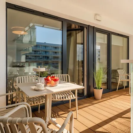 Polanki Aqua Family Premium - 3 Sypialnie - Private Garage - Pool & Access شقة